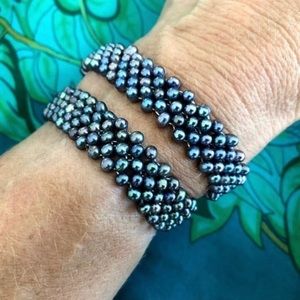 Peacock pearl bracelet